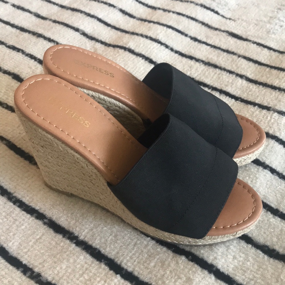 Express Slip On Wedges
